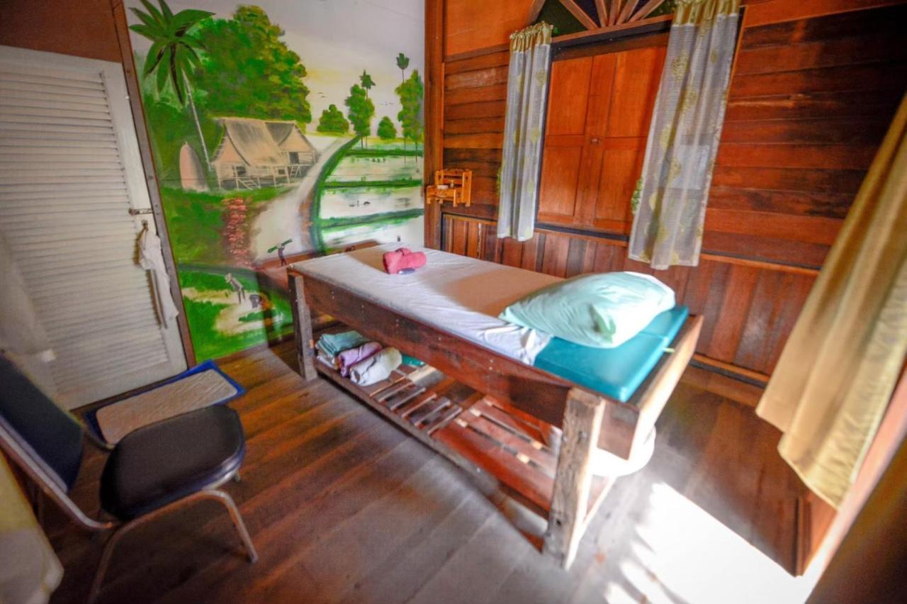 Mrk Resort & Massage Lop Buri Exterior foto