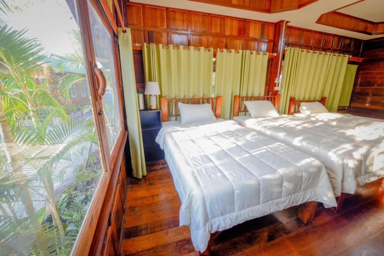 Mrk Resort & Massage Lop Buri Exterior foto