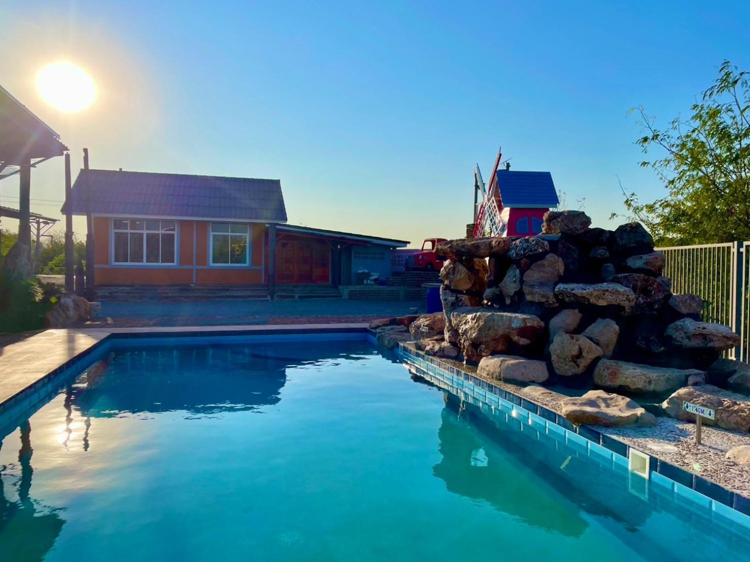 Mrk Resort & Massage Lop Buri Exterior foto
